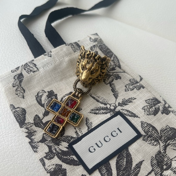 NEW Gucci Lion Head Marmont Logo Cross Charm Gold Statement Ring L $1390 - Picture 2 of 5